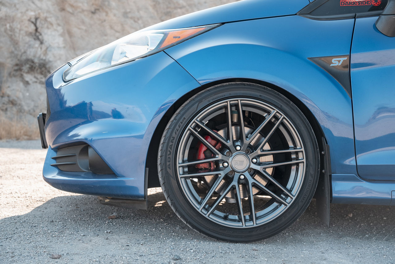 2015 Ford Fiesta - Motegi CM8 - Gray | Motegi Wheels